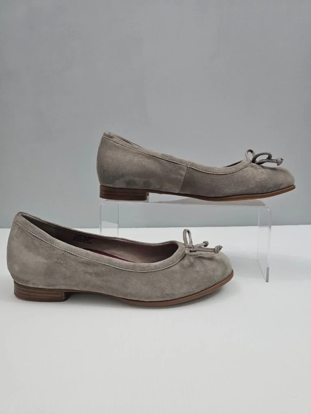 Munro Joslynn Bow Ballet Flat Womens 8.5 WIDE WIDTH Taupe Suede Casual Comfort